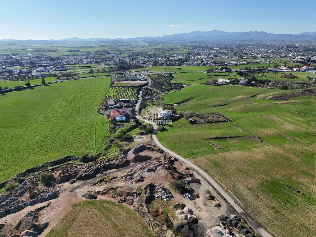 Field (share) - Kato Deutera, Nicosia