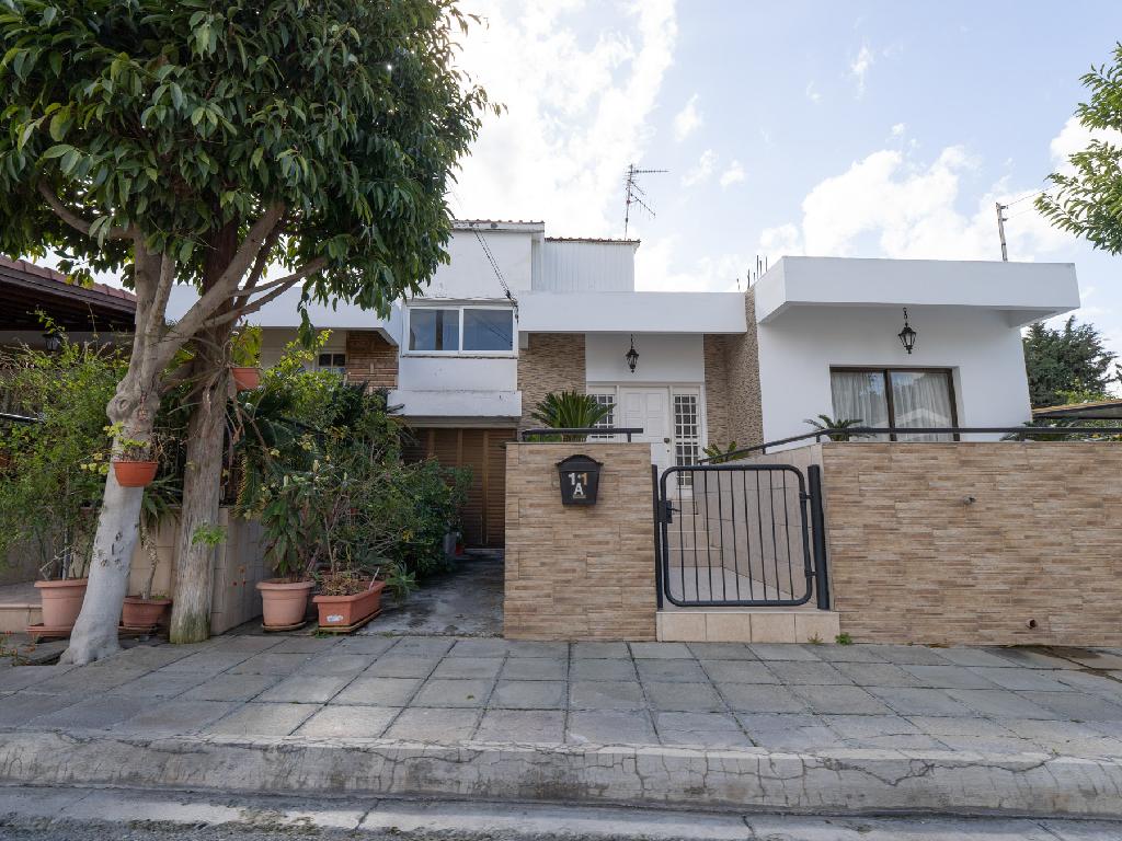 Detached house-Lakatameia-PR43940