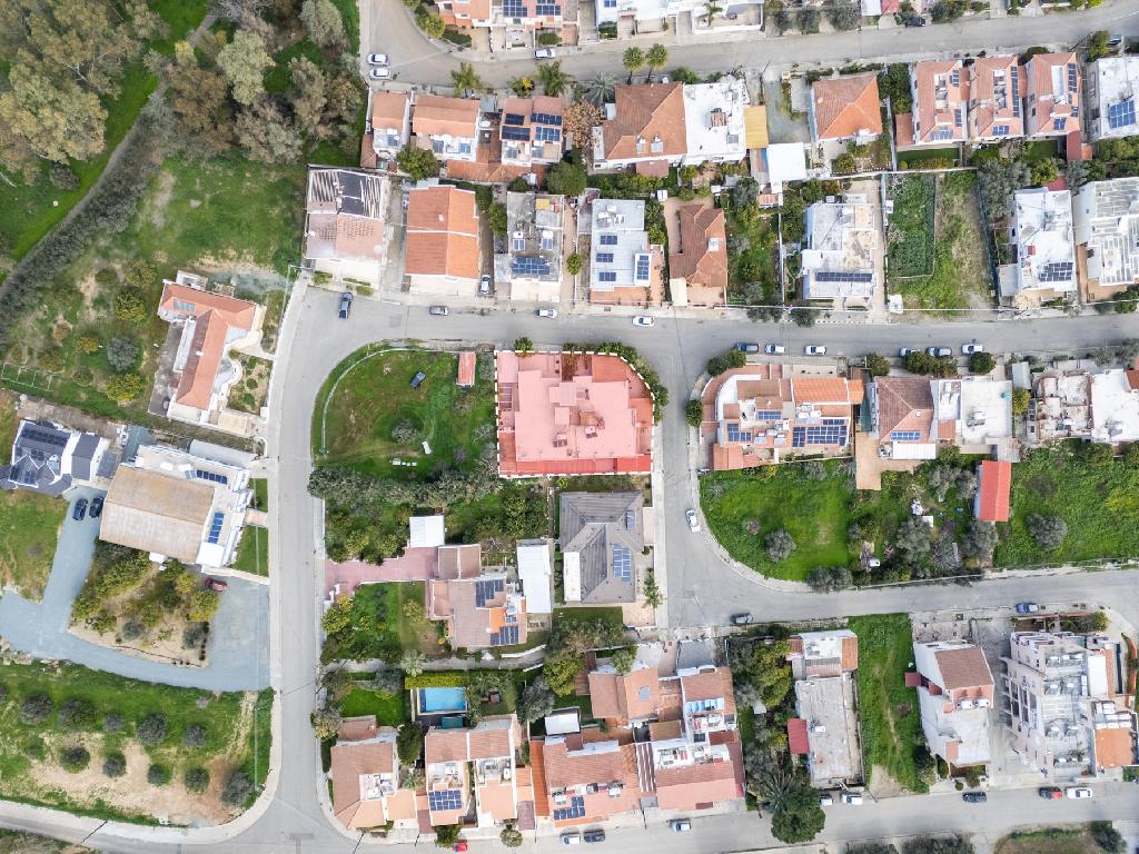 Detached house-Lakatameia-PR43940