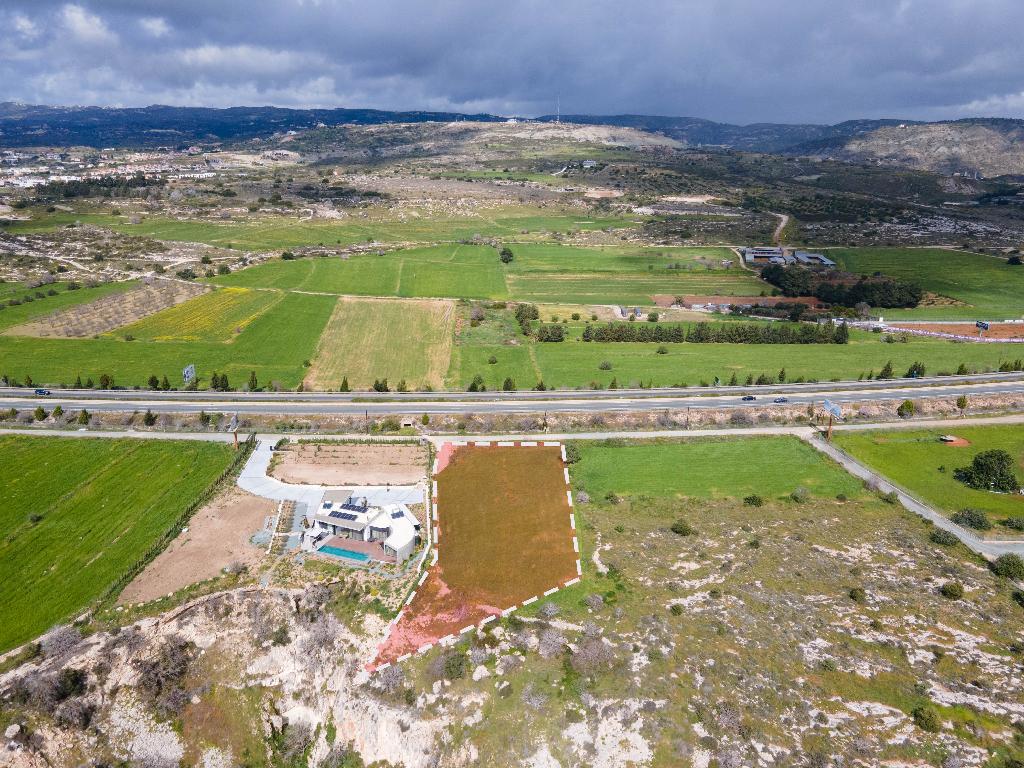 Field (Share) - Konia, Paphos