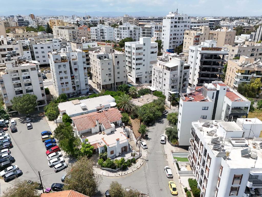 Plot (Share) - Agioi Omologites, Nicosia