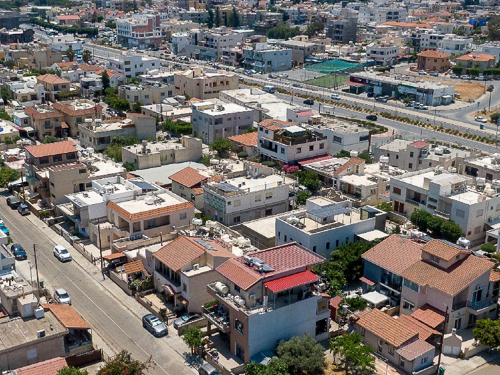 &Kappa;&tau;ί&rho;&iota;&omicron; (&Mu;&epsilon;&rho;ί&delta;&iota;&omicron;) - &Kappa;ά&tau;&omega; &Pi;&omicron;&lambda;&epsilon;&mu;ί&delta;&iota;&alpha;, &Lambda;&epsilon;&mu;&epsilon;&sigma;ό&sigmaf;