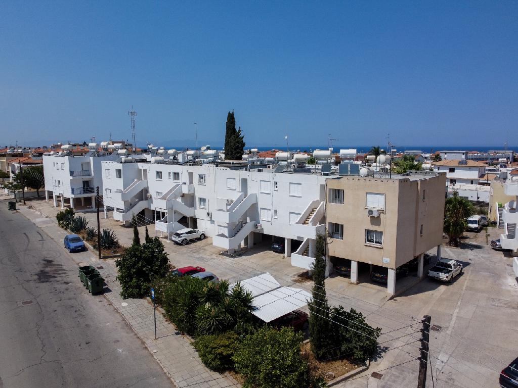 &Delta;&iota;&alpha;&mu;έ&rho;&iota;&sigma;&mu;&alpha; - &Pi;&alpha;&rho;&alpha;&lambda;ί&mu;&nu;&iota;, &Alpha;&mu;&mu;ό&chi;&omega;&sigma;&tau;&omicron;&sigmaf;