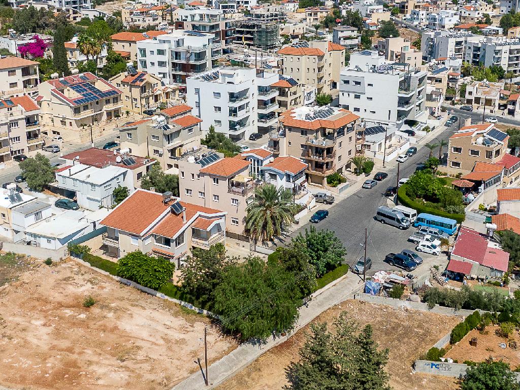Detached house-Agios Athanasios-PR46054