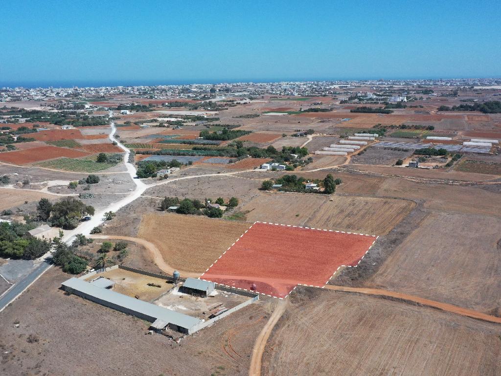 Field-Frenaros-PR36511