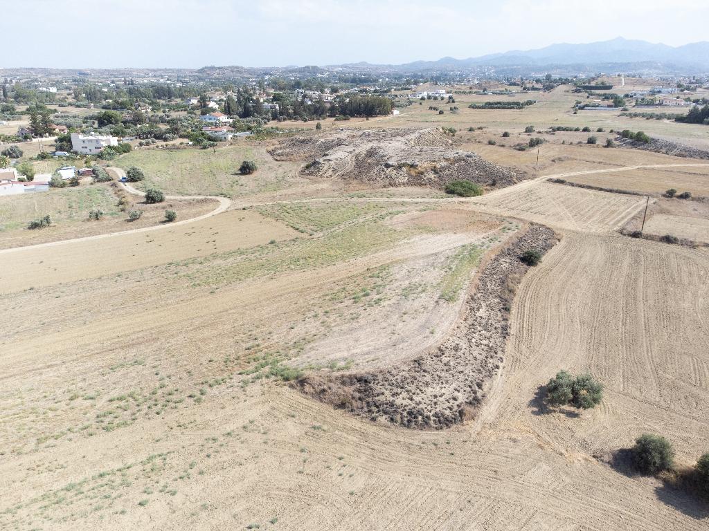 Field-Ergates-PR12215