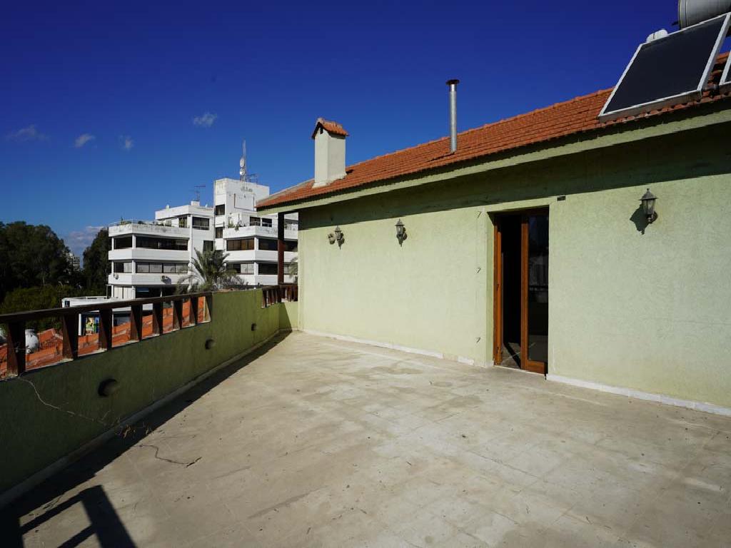 Detached house-Strovolos-PR32177