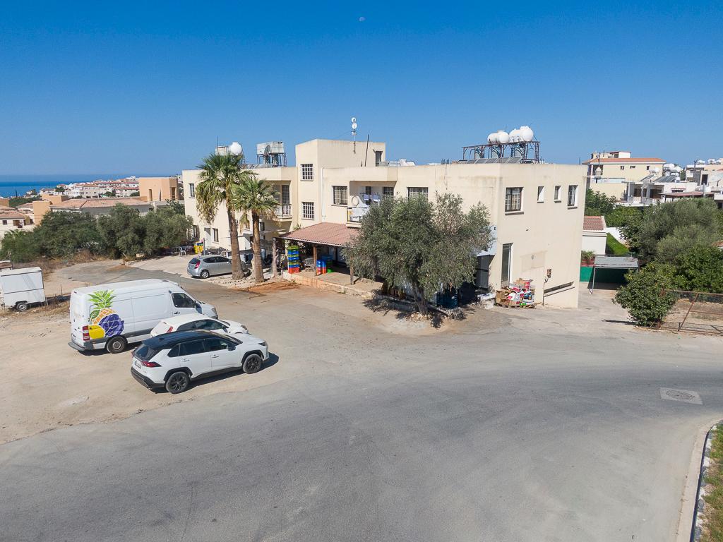Mixed-use Building-Chlorakas-PR43723