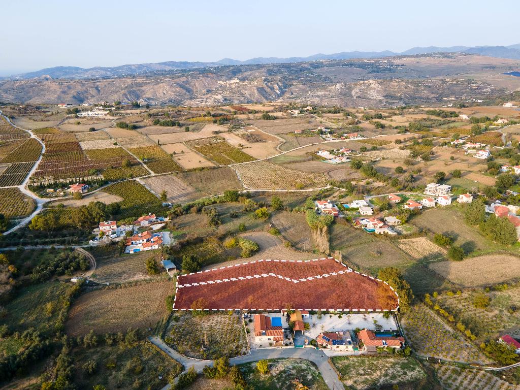 Field-Polemi-PR15286