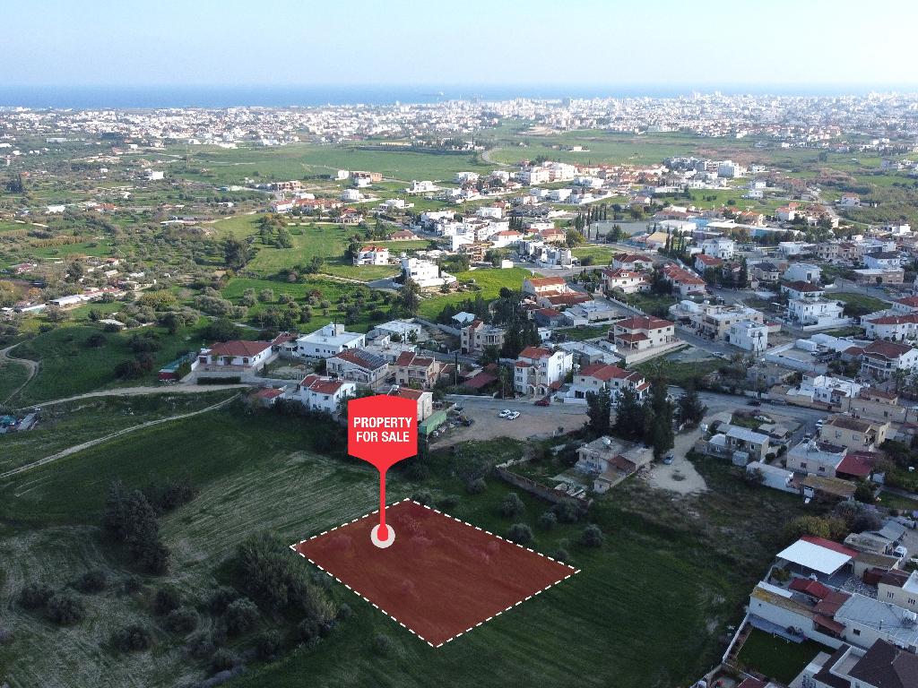 Field – Aradipppou, Larnaca