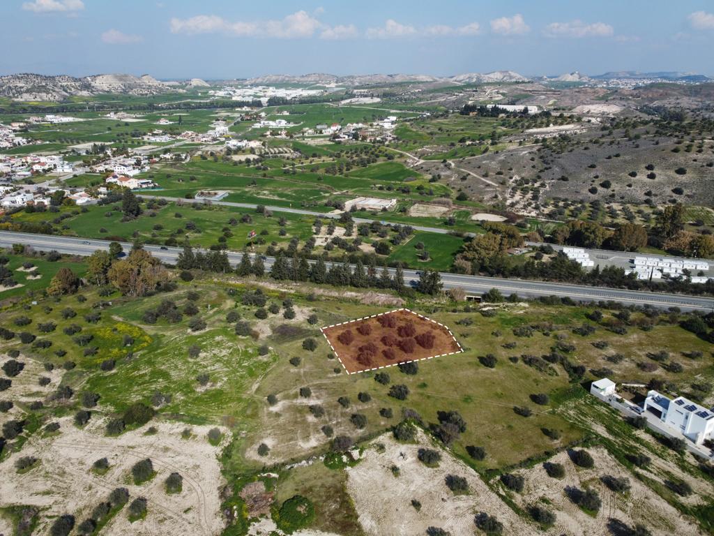 Field - Alambra, Nicosia
