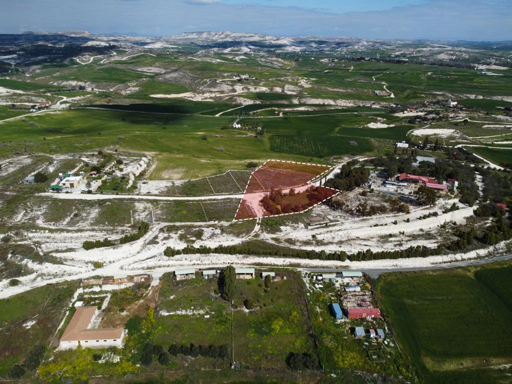 Field-Aradippou-PR36325