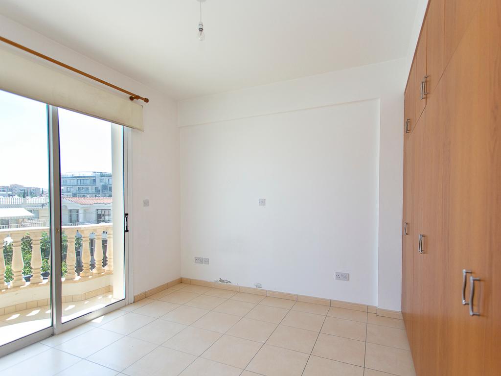 Flat-Paphos Municipality-PR42806