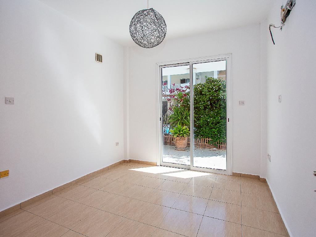 Flat-Paphos Municipality-PR43285