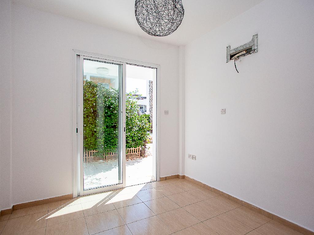 Flat-Paphos Municipality-PR43285