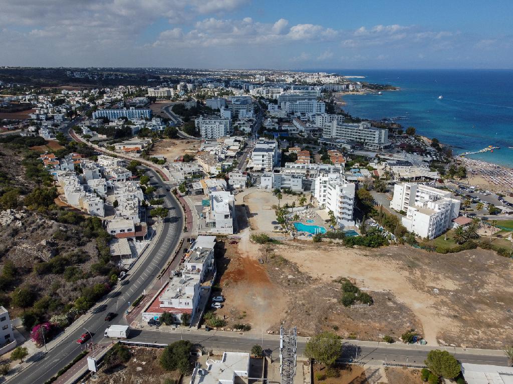 Κτίριο Μικτής Χρήσης-Παραλίμνι-CP10162