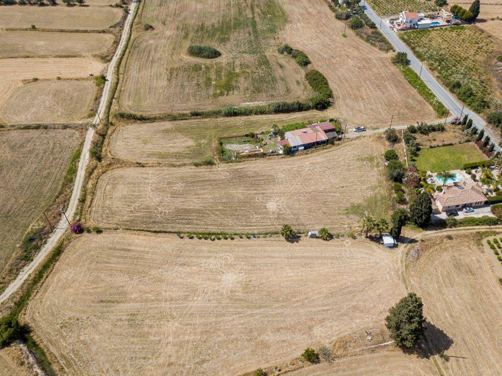 Field-Pissouri-PR33514