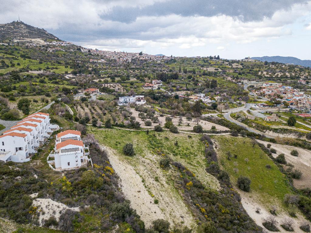 Field - Kato Lefkara, Larnaca