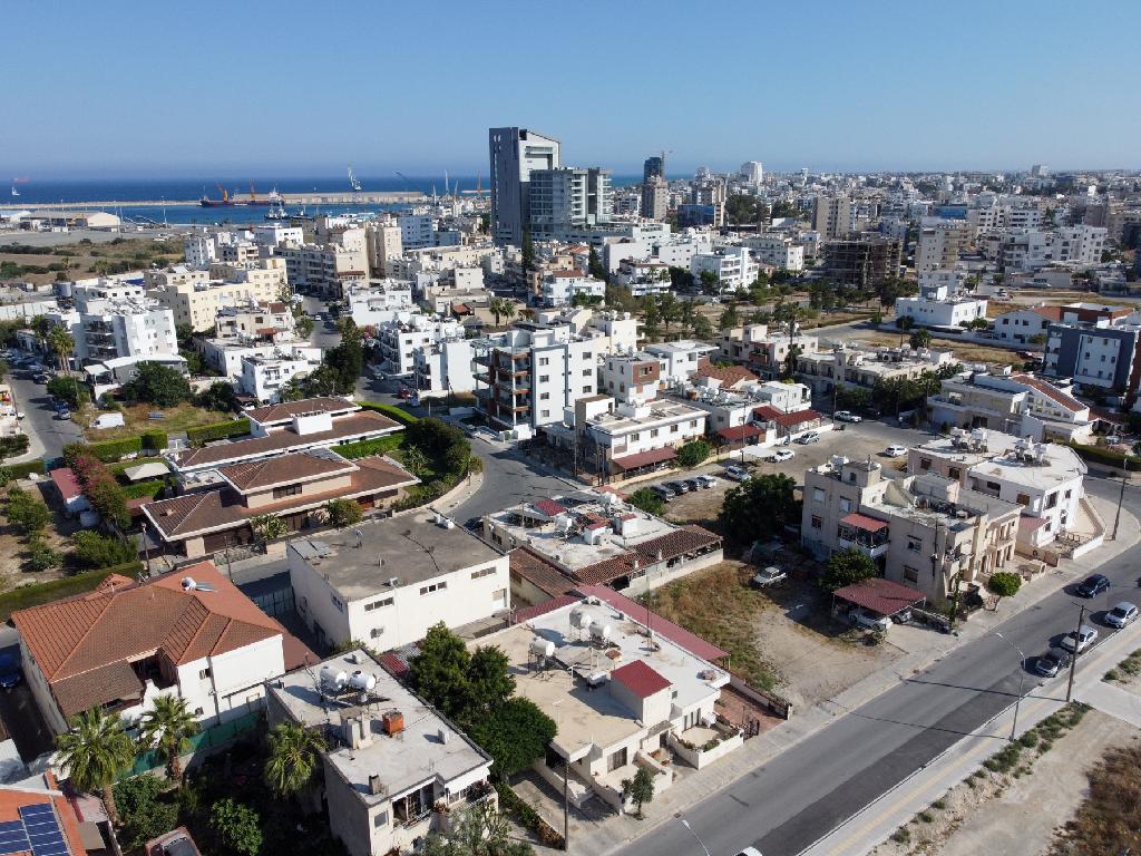 Semidetached house-Larnaca Municipality-PR44783