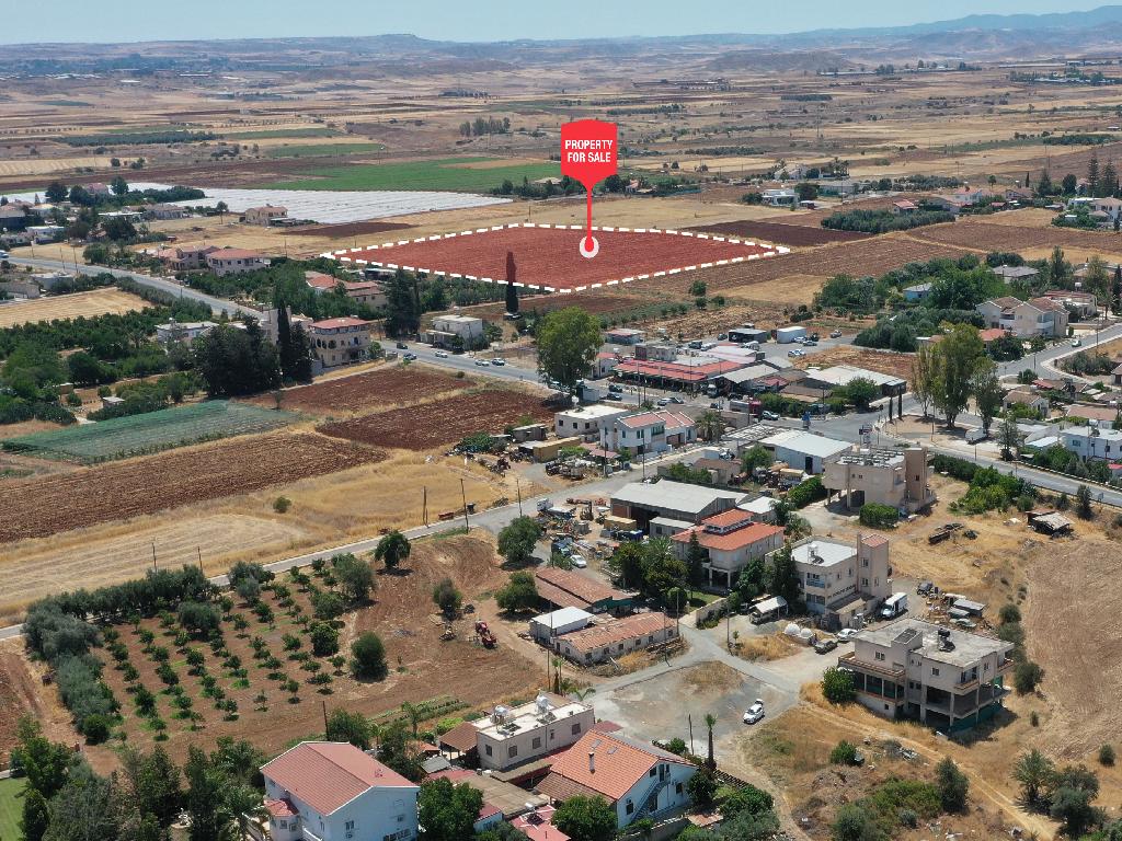 Field - Peristerona, Nicosia