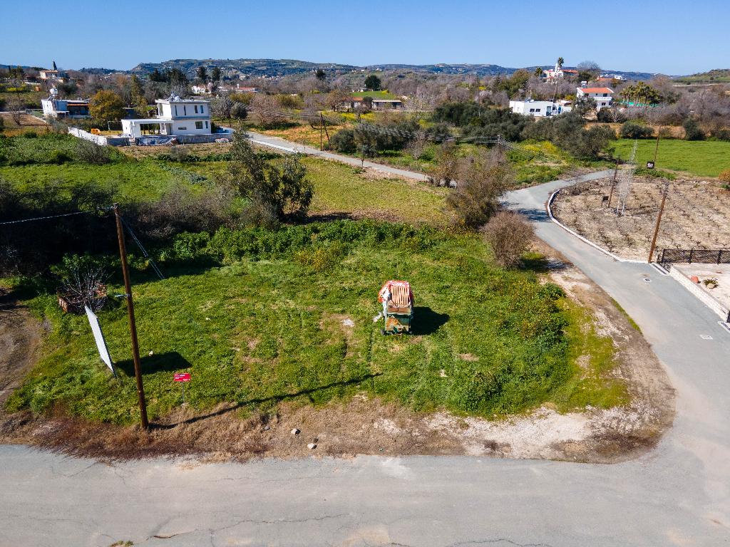 Field-Polemi-PR11756