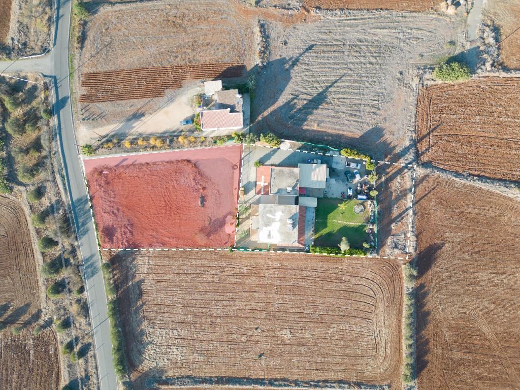 Field-Agios Ioannis-PR36607