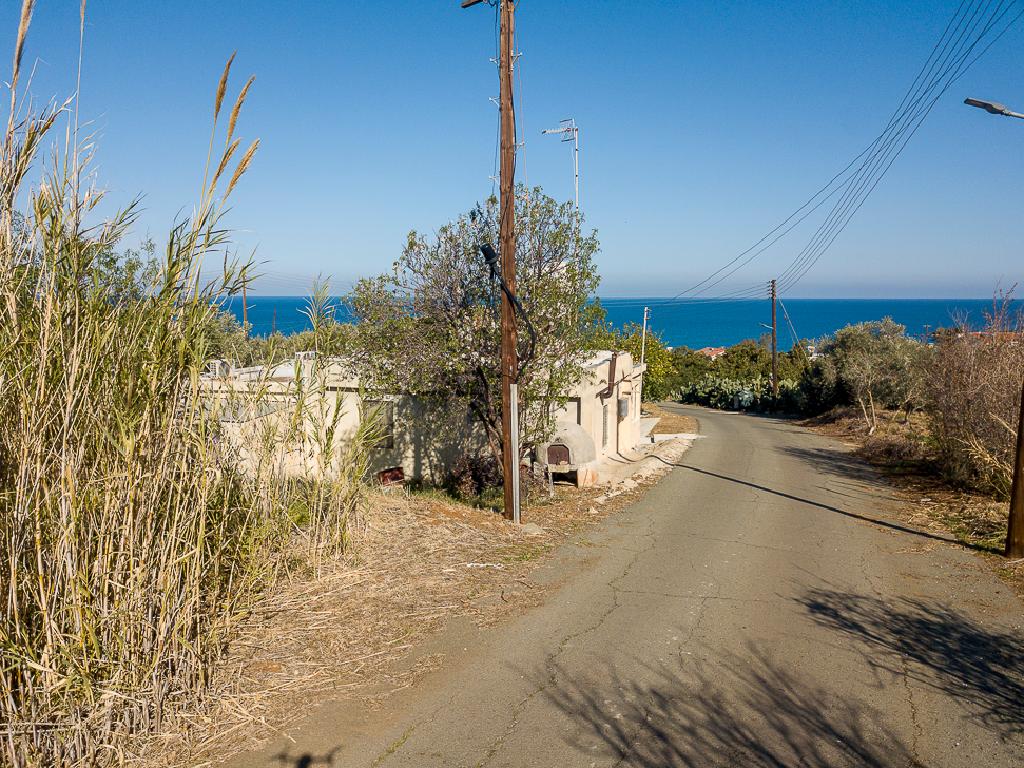 Field-Pomos-PR39434