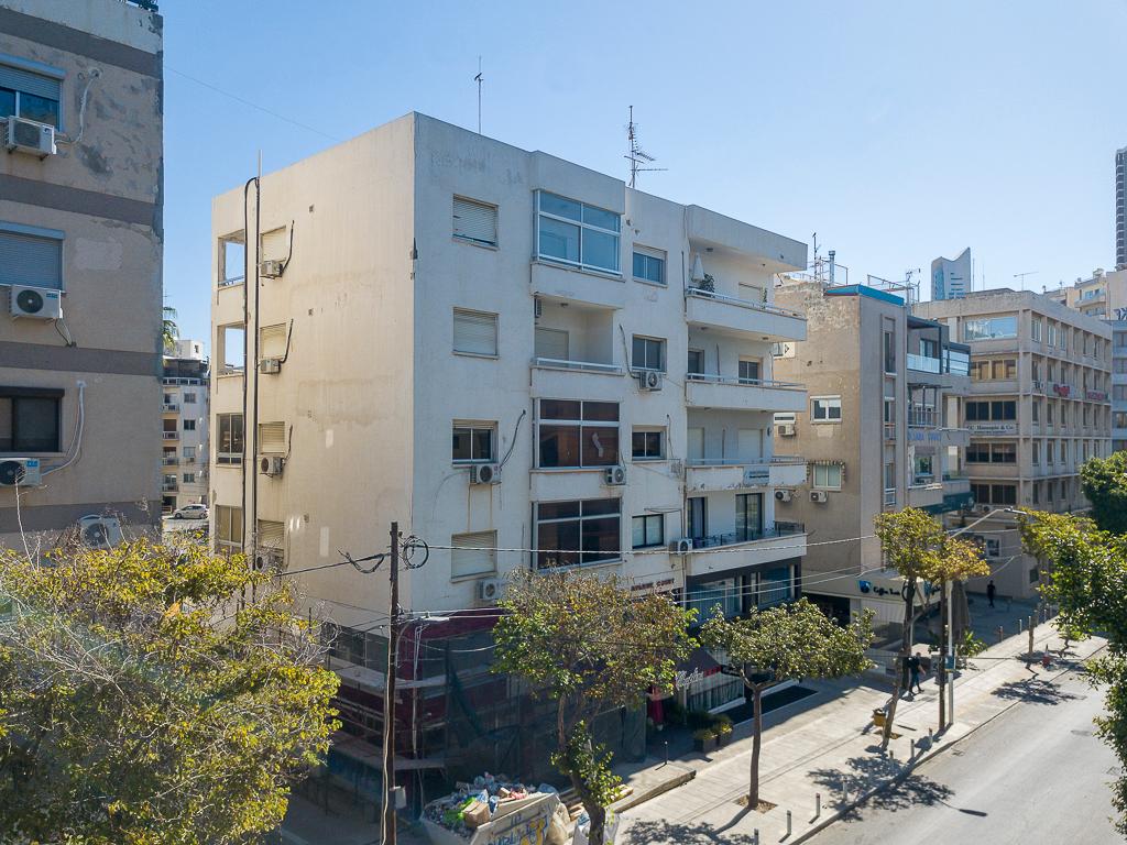 Shop (Shares) - Neapolis, Limassol