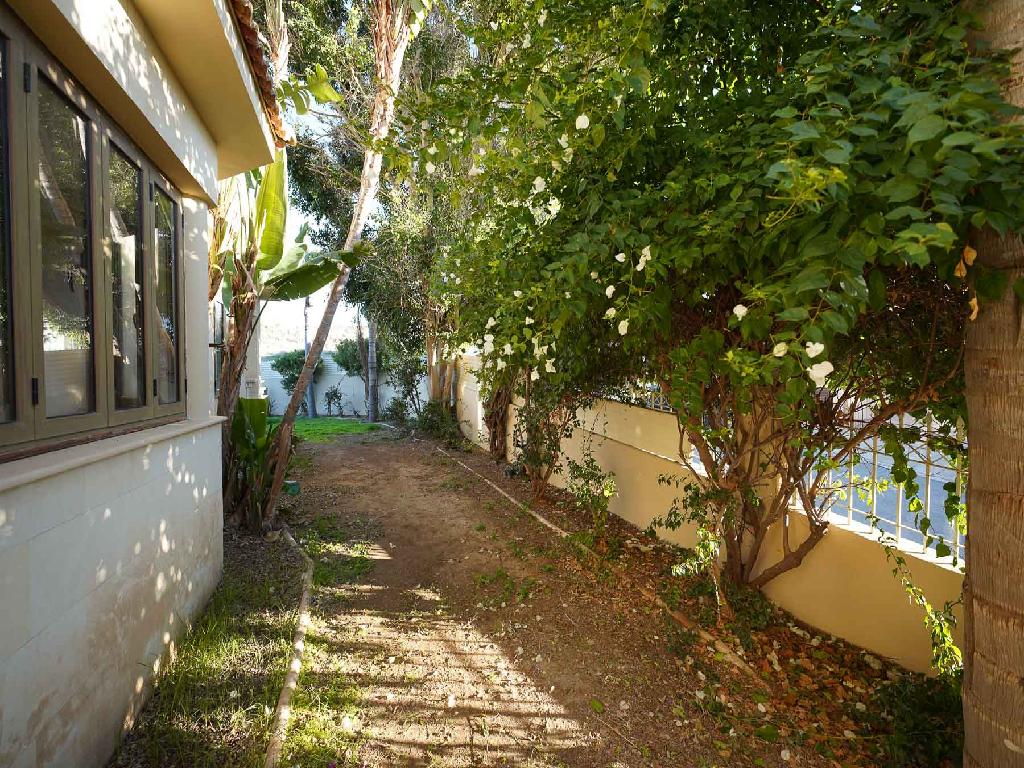 Detached house-Tseri-CP10036