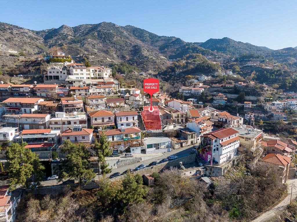 K&alpha;&tau;&omicron;&iota;&kappa;ί&alpha; - &Alpha;&gamma;&rho;ό&sigmaf;, &Lambda;&epsilon;&mu;&epsilon;&sigma;ό&sigmaf;