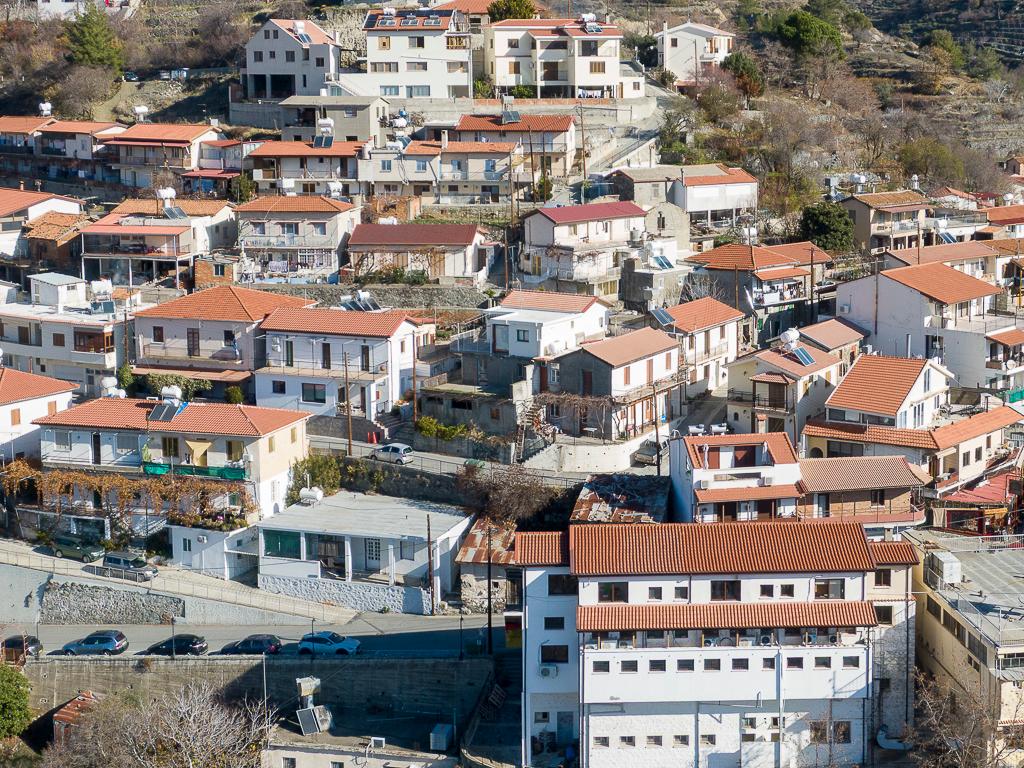 K&alpha;&tau;&omicron;&iota;&kappa;ί&alpha; - &Alpha;&gamma;&rho;ό&sigmaf;, &Lambda;&epsilon;&mu;&epsilon;&sigma;ό&sigmaf;