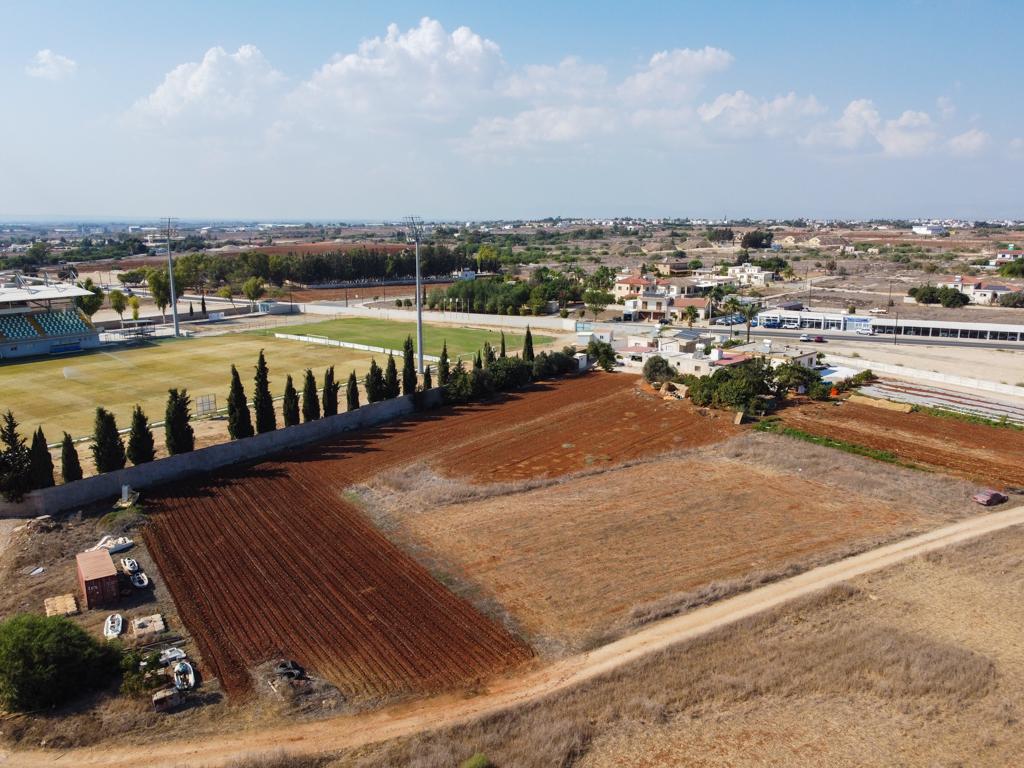 Field-Sotira-PR37273