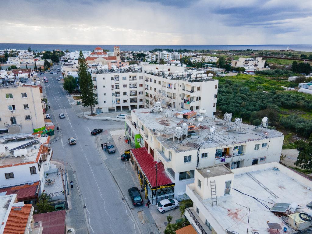 Κτήριο μικτής χρήσης - Κάτω Πάφος, Πάφος