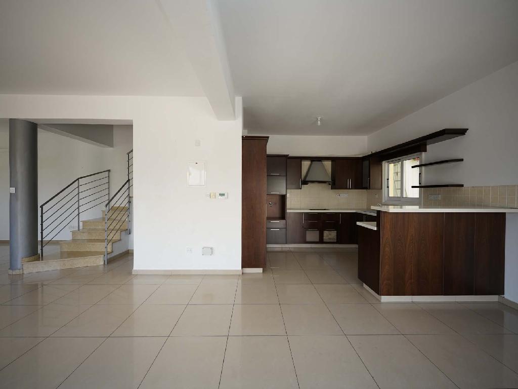 Detached house-Lakatameia-PR40715