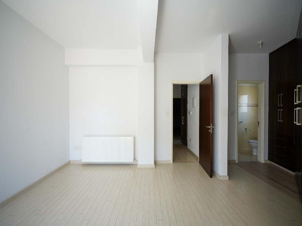 Detached house-Lakatameia-PR40715