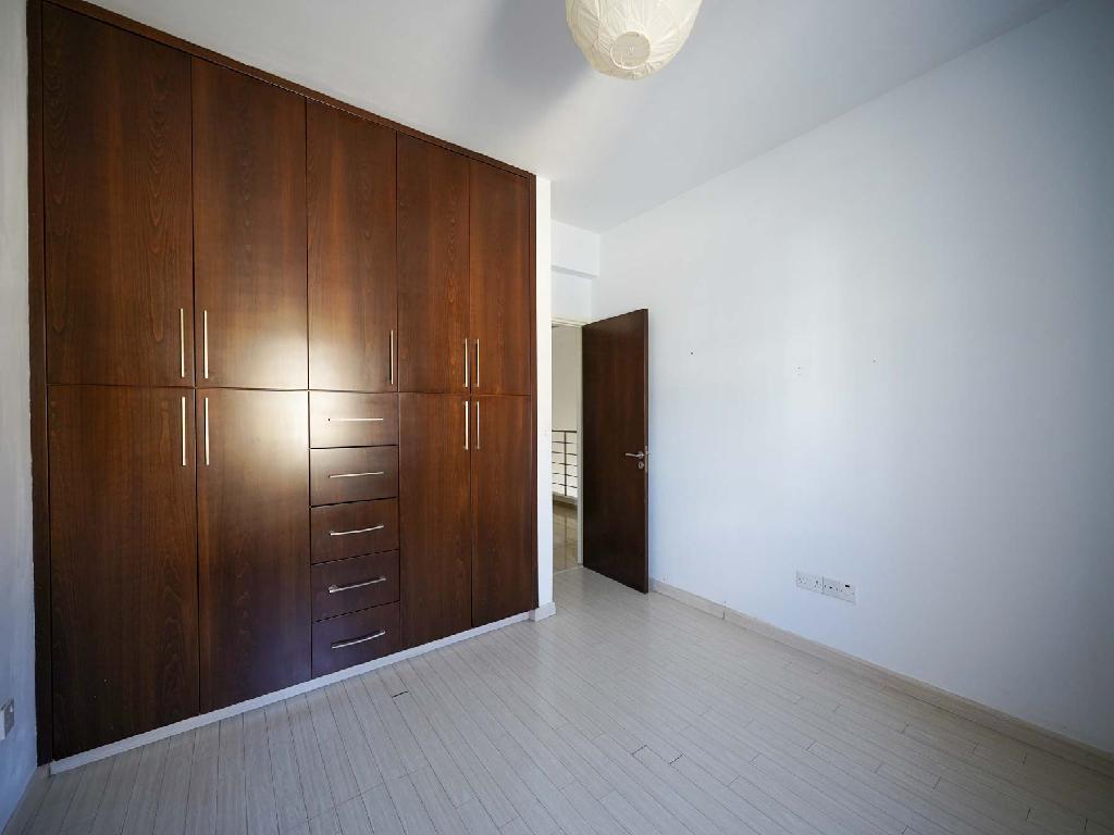 Detached house-Lakatameia-PR40715