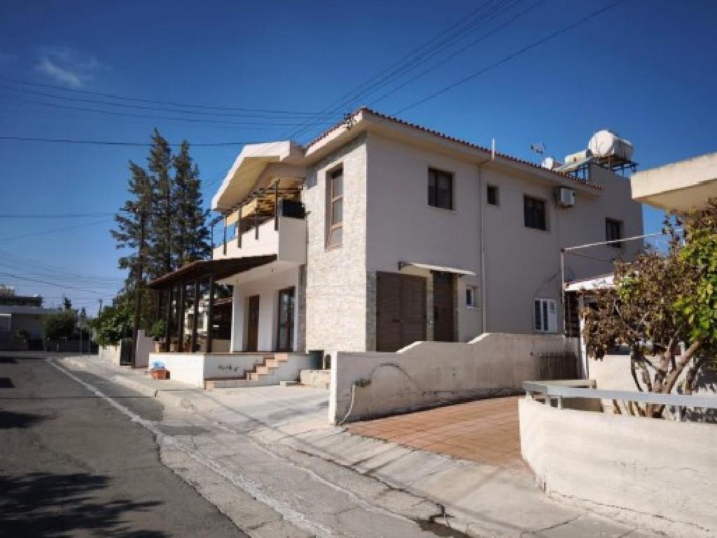 House (Share) - Geri, Nicoisa