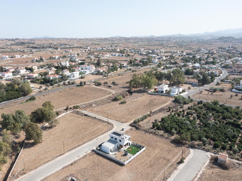 Field-Psimolofou-PR32567