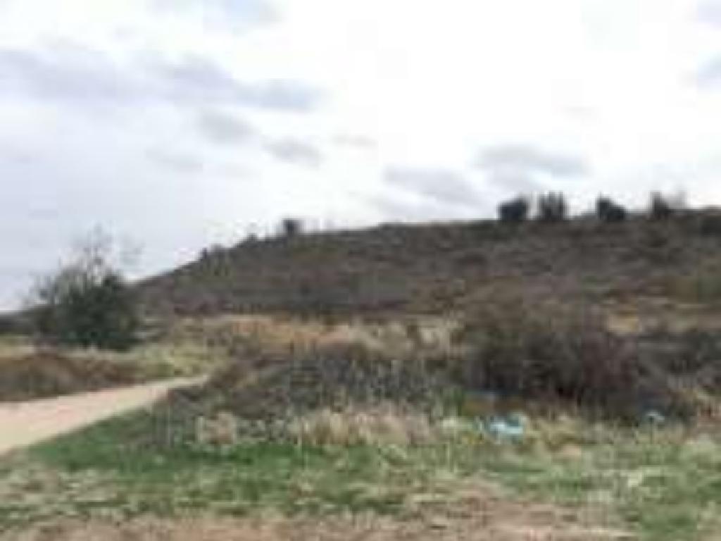 &Chi;&omega;&rho;ά&phi;&iota; (&Mu;&epsilon;&rho;ί&delta;&iota;&omicron;) - &Kappa;ά&tau;&omega; &Mu;&omicron;&nu;ή, &Lambda;&epsilon;&upsilon;&kappa;&omega;&sigma;ί&alpha;