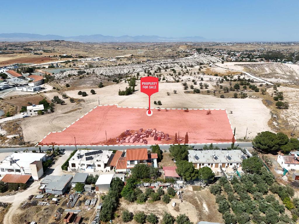 Field - Malounta, Nicosia