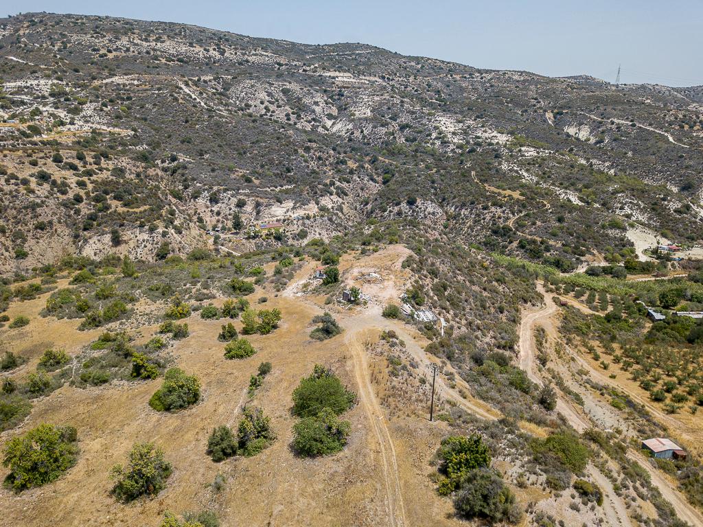 Field-Asgata-PR11783