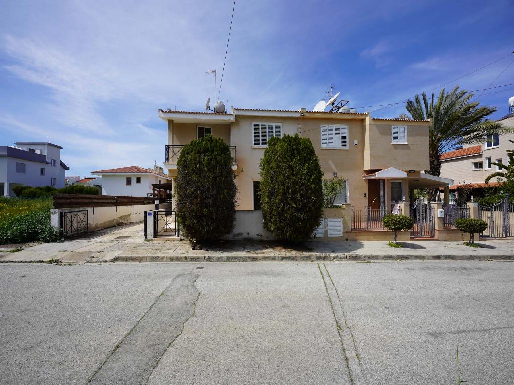 Semidetached house-Egkomi-PR42512