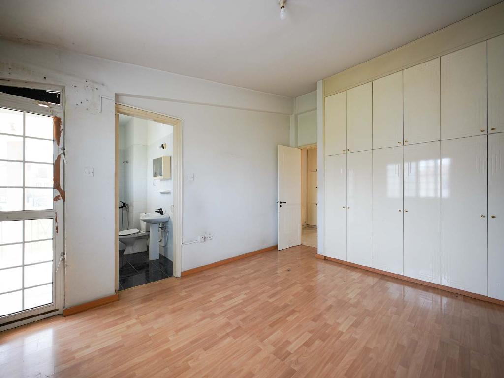 Semidetached house-Egkomi-PR42512