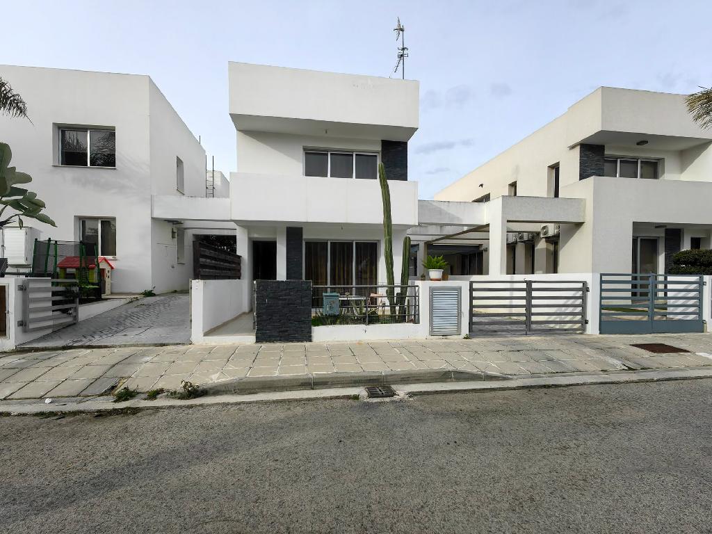 House - Meadows Mountain View - Oroklini, Larnaca