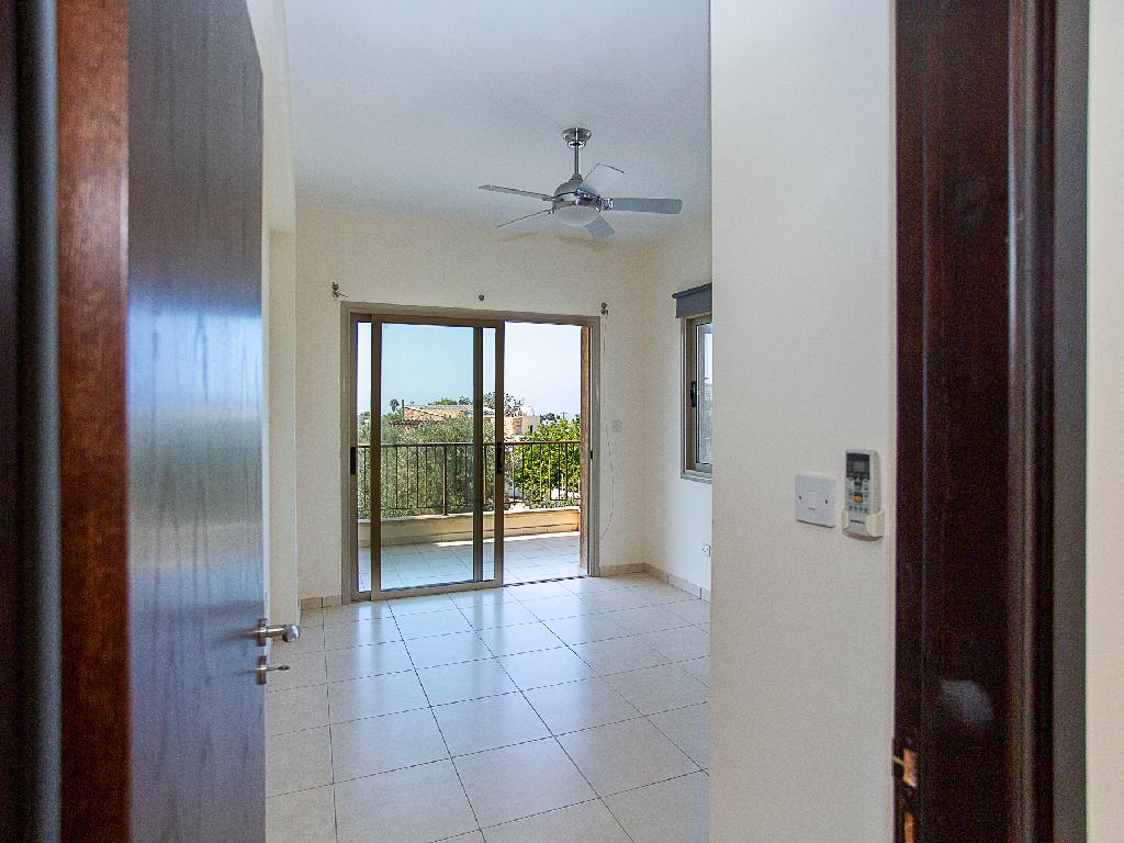 Flat-Kissonerga-PR46472