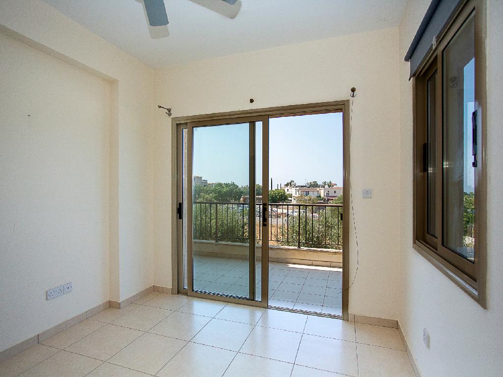 Flat-Kissonerga-PR46472
