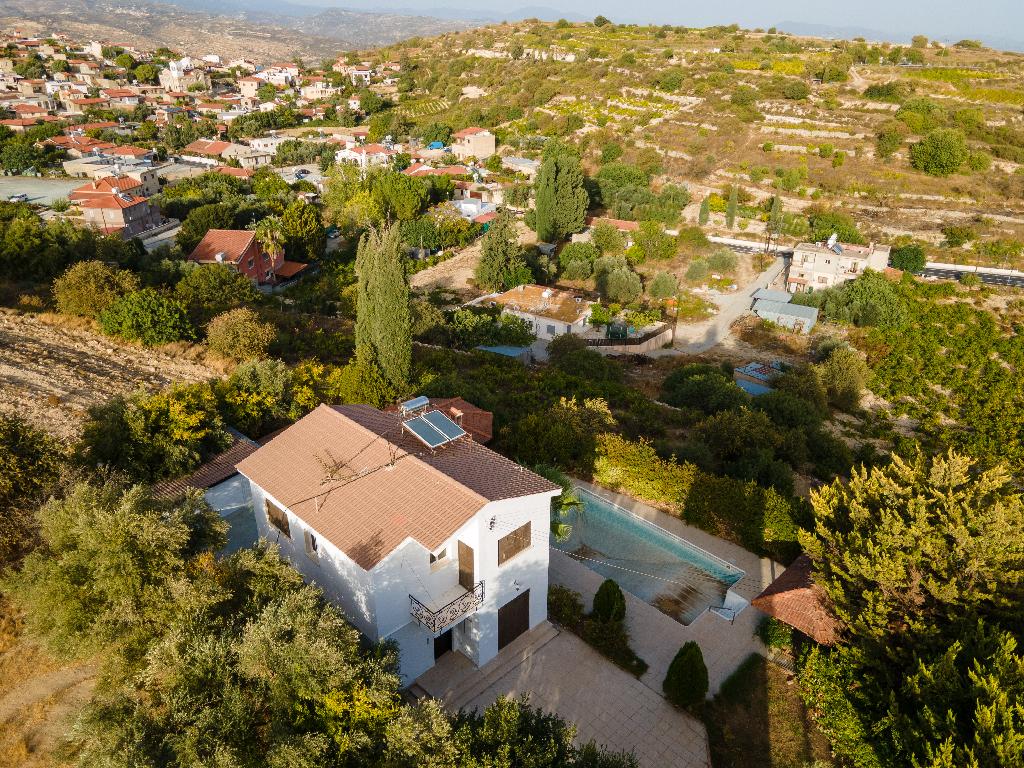 Detached house-Pachna-PR35284