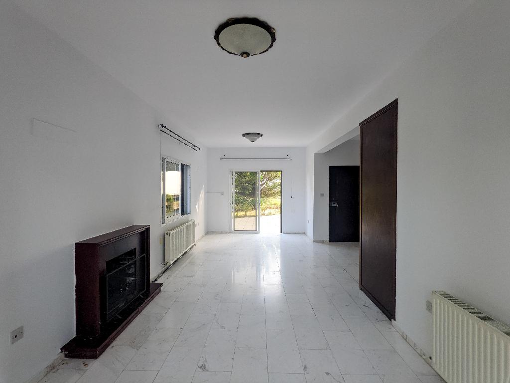 Detached house-Pachna-PR35284