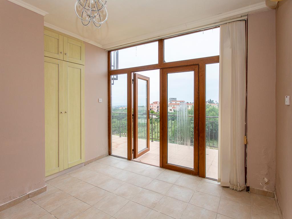 M&epsilon;&zeta;&omicron;&nu;έ&tau;&alpha;- Peristerna Gardens - &Alpha;&nu;&alpha;&beta;&alpha;&rho;&gamma;ό&sigmaf;, &Pi;ά&phi;&omicron;&sigmaf;