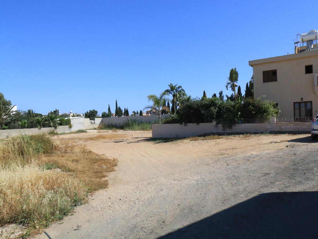 Field-Paralimni-PR35413